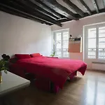 Superb Warm Apt Grands Boulevards